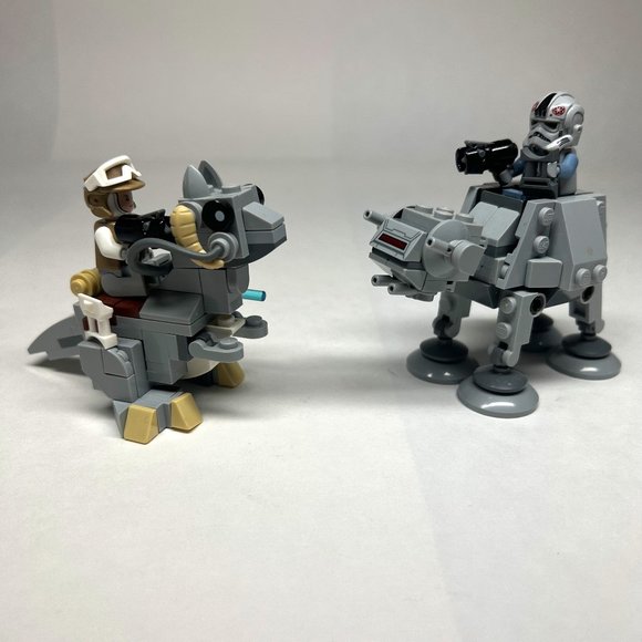 RETIRED Lego AT-AT vs TaunTaun Microfighter Set 75298 Preowned - Picture 2 of 9